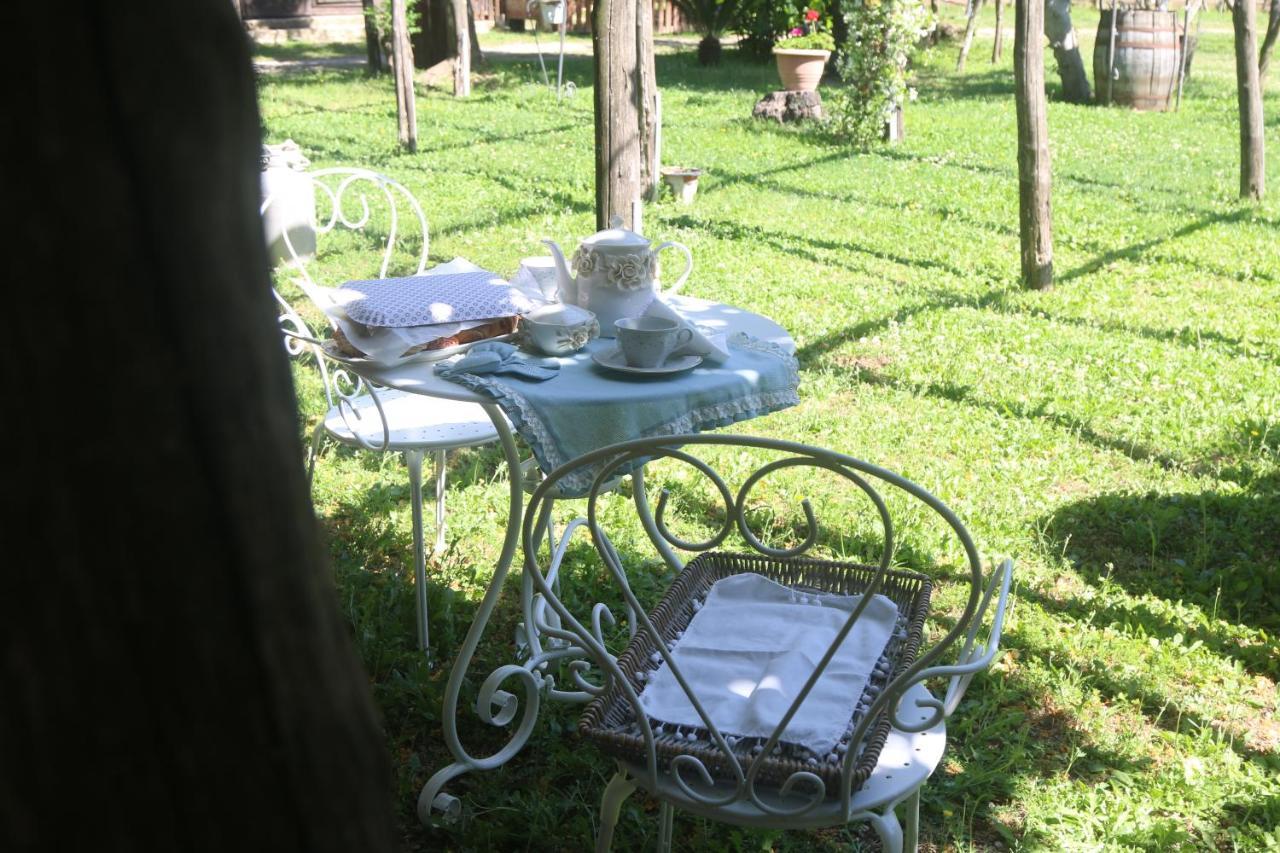 Emy'S Country House Apartment กาสเตลลัมมาเร ดิ สตาเบีย ภายนอก รูปภาพ