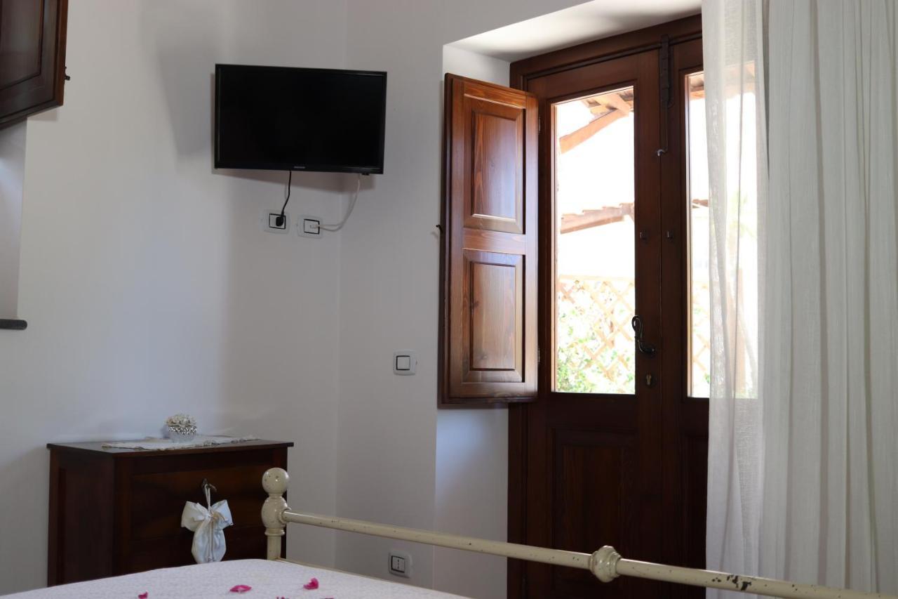 Emy'S Country House Apartment กาสเตลลัมมาเร ดิ สตาเบีย ภายนอก รูปภาพ